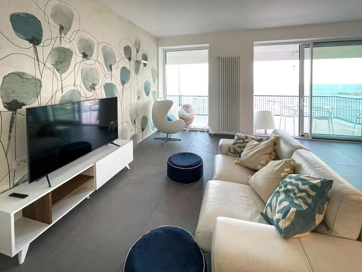 דירות אצ'י קסטלו Mareincasa